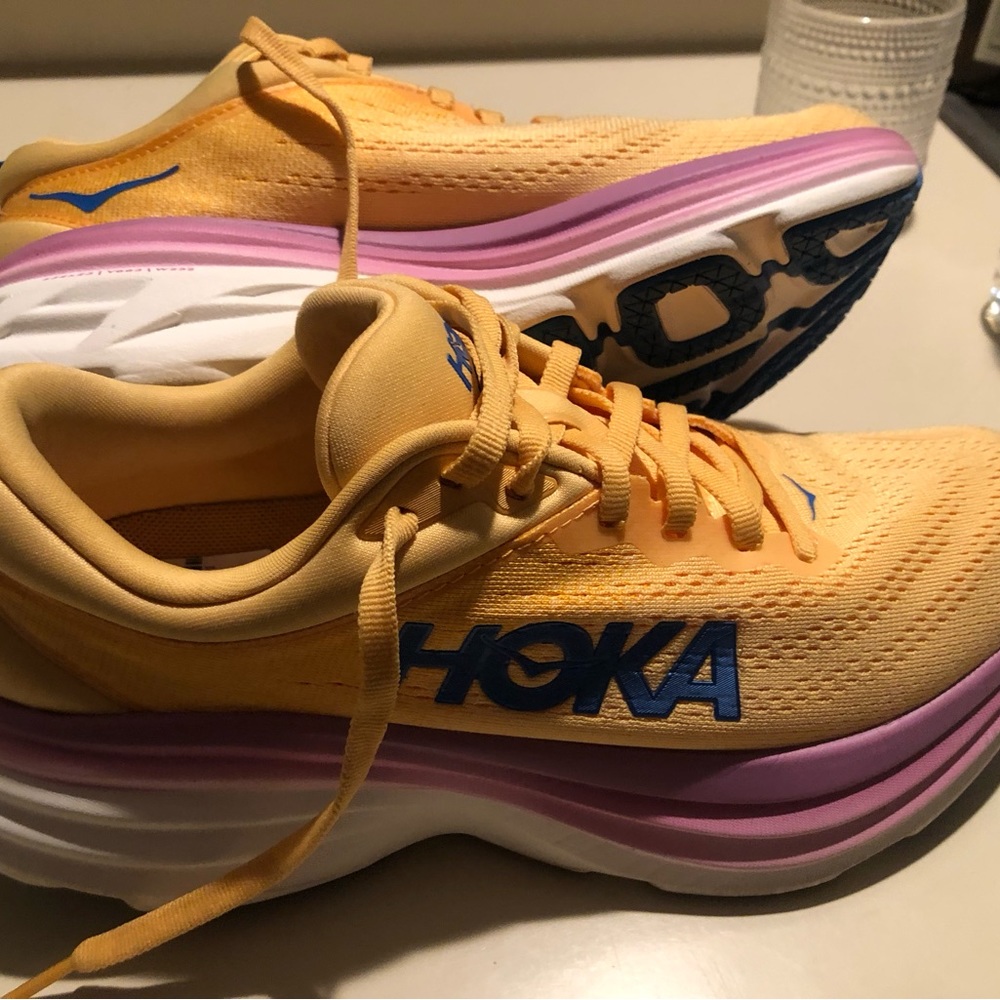 Sz. 7.5 Hoka Bondi 8